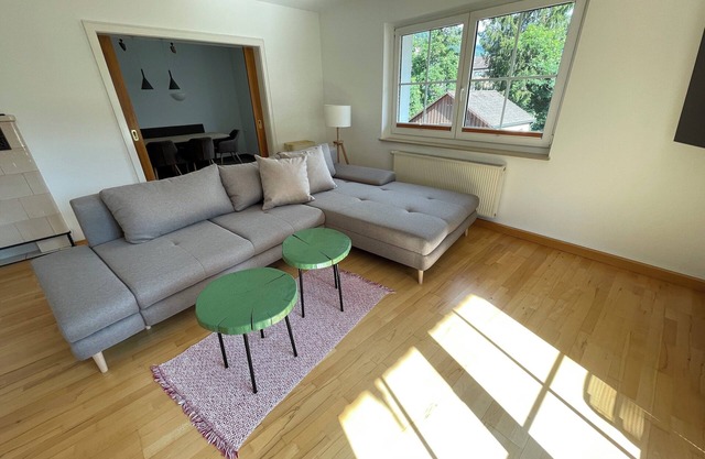 Raft home | meadow view | child and pet friendly!