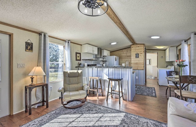 Ralph’s Retreat-Country Living, Perfected