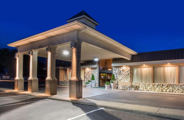 Ramada by Wyndham Midtown Grand Island