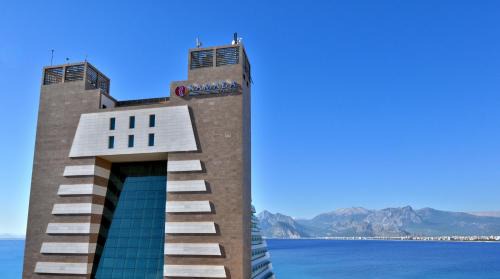 Ramada Plaza 