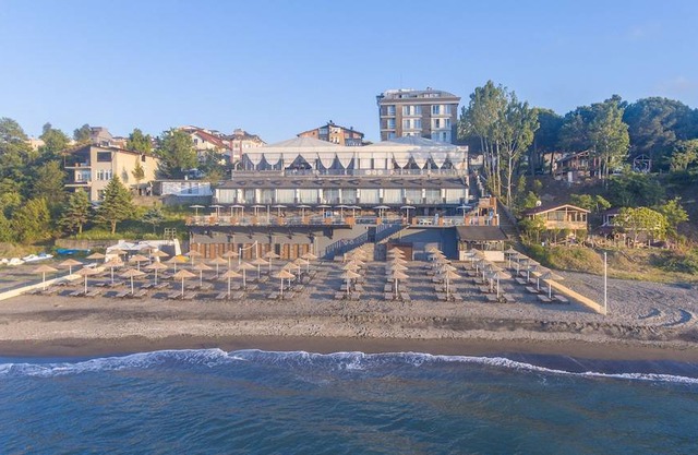 Ramada Resort by Wyndham Unye