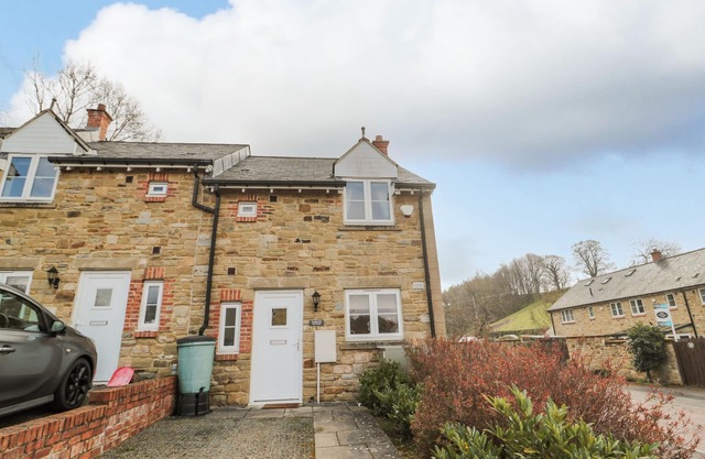 RAMBLERS COTTAGE, family friendly, with a garden in Powburn