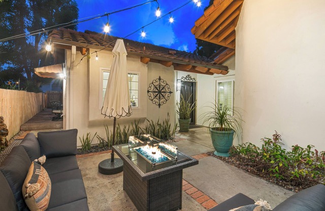 Ranch + Coast Encinitas Townhome, Serene Getaway, 3min to shops 10min to Beach