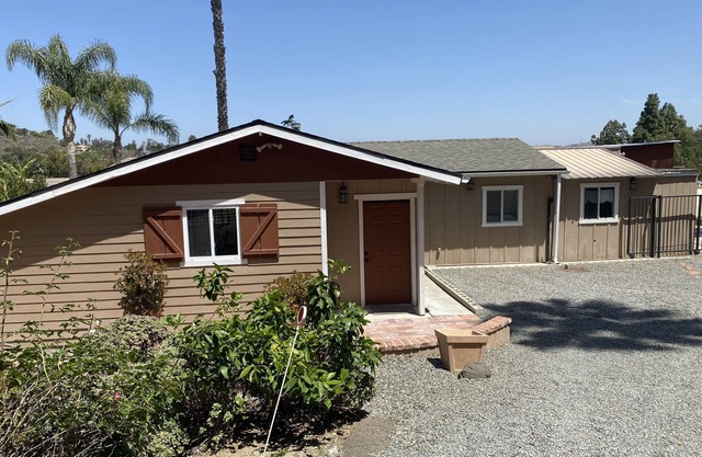 Ranch Style free standing 1 bedroom home with its own yard and view