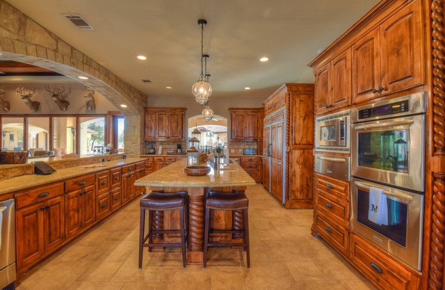 Ranching luxury in the heart of the Texas Hill Country. Rent a ranch.