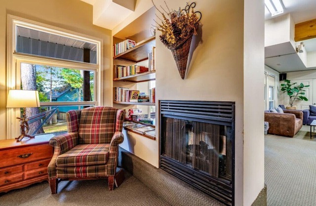 Rare Muskoka Chalet Suite - B5