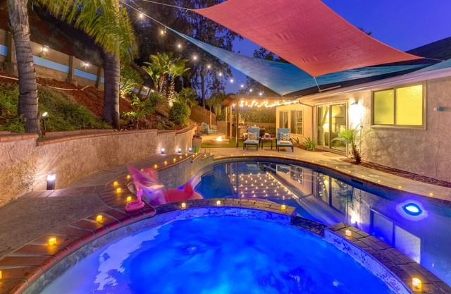 Rare SD Property! Heated Pool/Jacuzzi/Fire Pit!