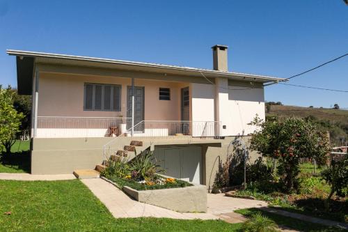 Recanto Nonna Lourdes, Casa no Vale dos Vinhedos com Café da Manhã Colonial Incluso