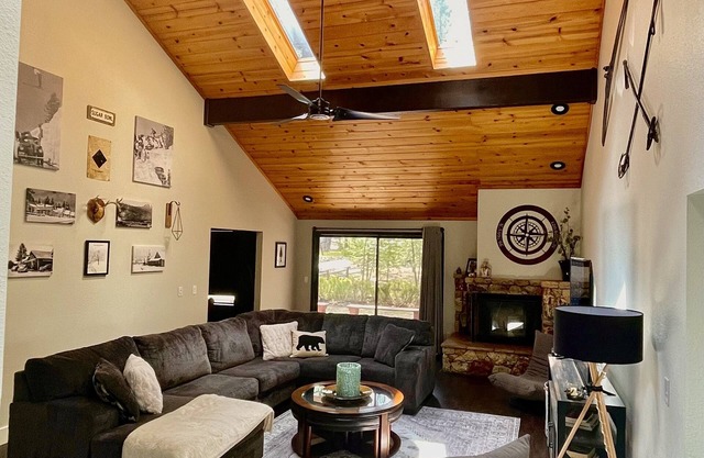Recently remodeled chalet inspired home-minutes to town, hiking, biking and golf