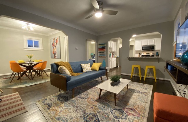 Recently remodeled, comfy two bedroom house sleeps four, plus office.