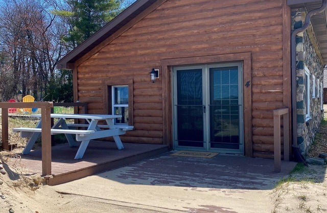 Recently Updated Beachfront Resort Cottage #4