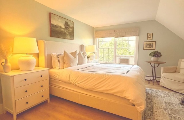 Red Clover Inn: Queen Suite near Killington