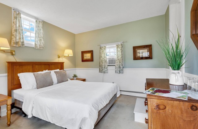 Red Clover Inn Two Bedroom Suite near Killington