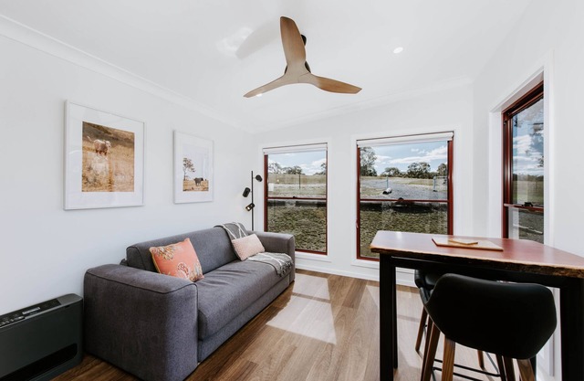 Red Gum Villa at Hepburn Retreat, Mudgee Region NSW - Pet-friendly!
