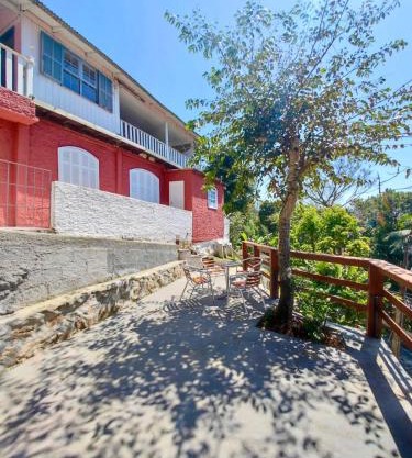 Red House - Casa com Linda vista do Mar