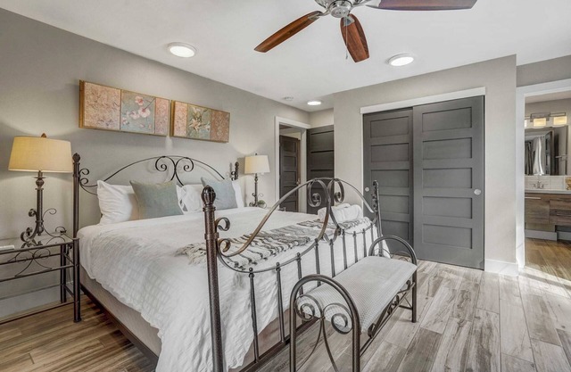 Red Rock Loft! Trails Apartment w/BBQ & Fire Pit