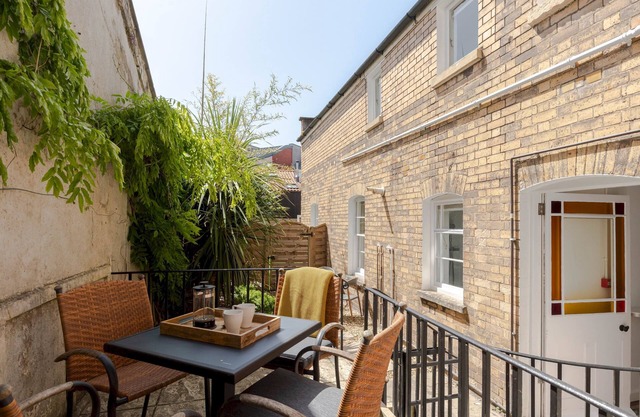 Redcliffe Parade No9 | Ground Floor