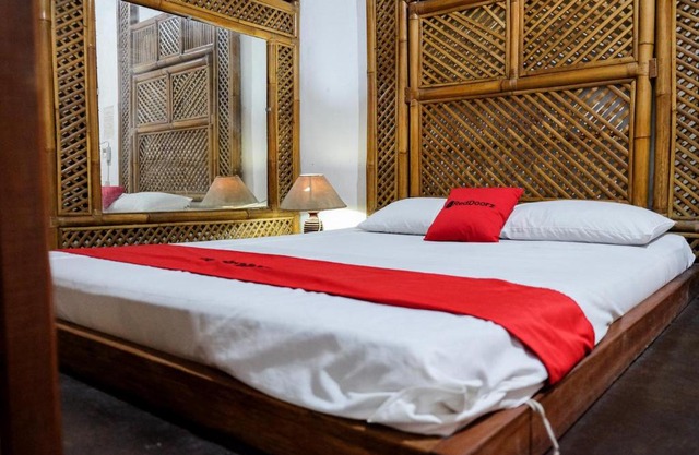 RedDoorz Plus near Jalan Baru Bogor