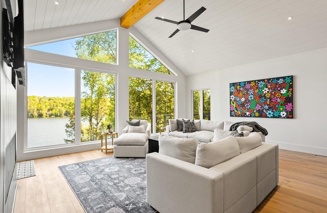 Redstone Lake - Haliburton - brand new cottage!