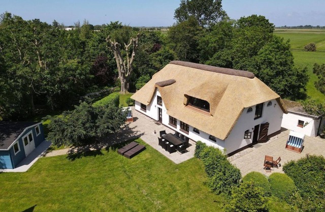 Reetdachhaus Friesen Chalet