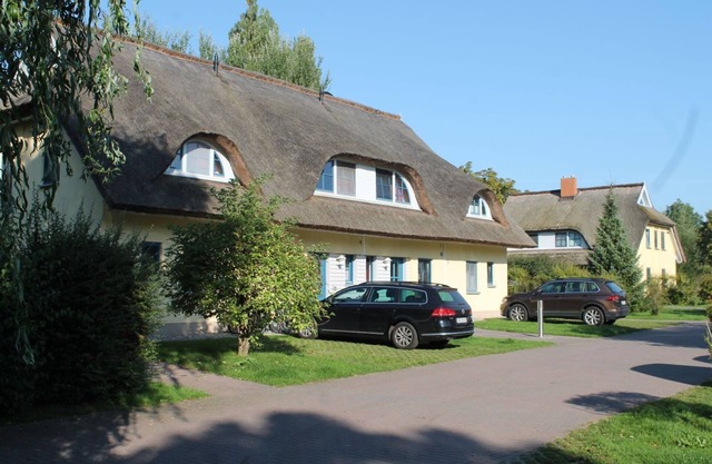 Reetdachhaus Holunder 1 - Ferienhaus Holunder 1 im Feriendorf Puddemin