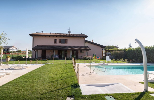 Refined and bright apartment for two in Umbria, between Bastia and Assisi