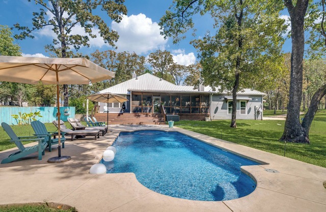 Refined Lake Retreat on Lake Fork in Emory, TX, fishing, kayaking, antiquing