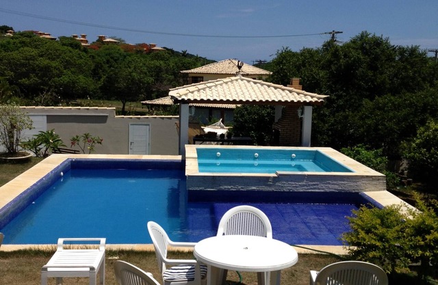 Refinement and Exclusivity in 5 suites