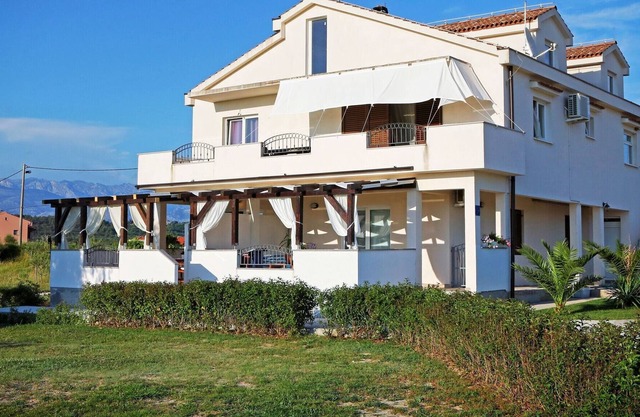 Refreshing Apartment in Ljubac with Shared Garden