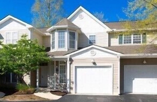 Rehoboth Beach Condo Sleeps 7 w/Pool & Parking