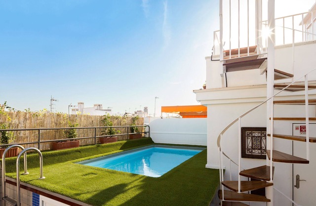 Relator Terrace. 3 bedrooms, 3 bathrooms, terrace & private pool