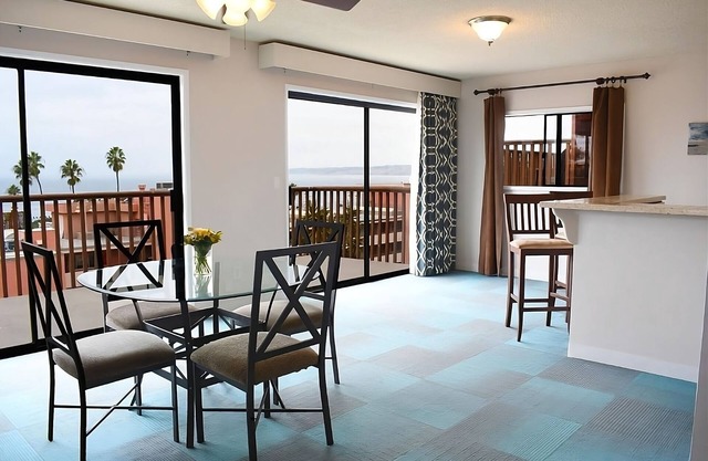 Relax and Unwind! 2 Oceanview Units! Minutes Away to La Jolla Cove Beach!