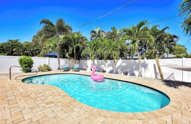 Relax at Dolphin Dreams | Private Pool, 3BR/2BA Naples Park Retreat