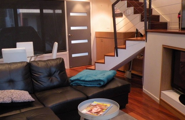 Relax at the Loft - close to everything