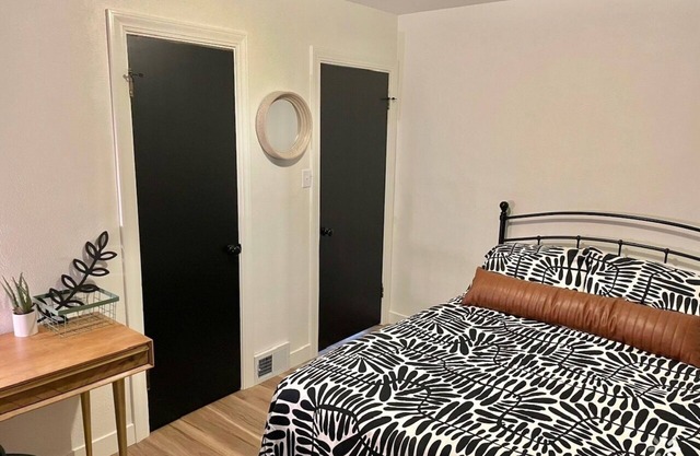 Relax at this peaceful newly renovated unit.