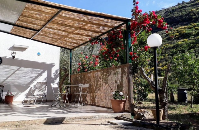 Relax House and Garden