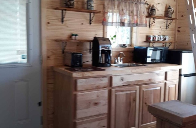 Relax in a contry atmosphere in the hart of the hill country