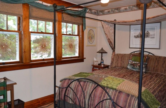Relax in our Ladies & Gents Room at The Cobblestone Bed & Breakfast