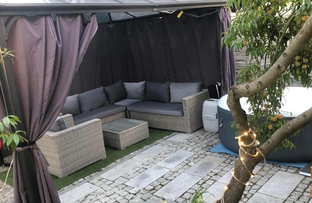 Relax in spacious garden house