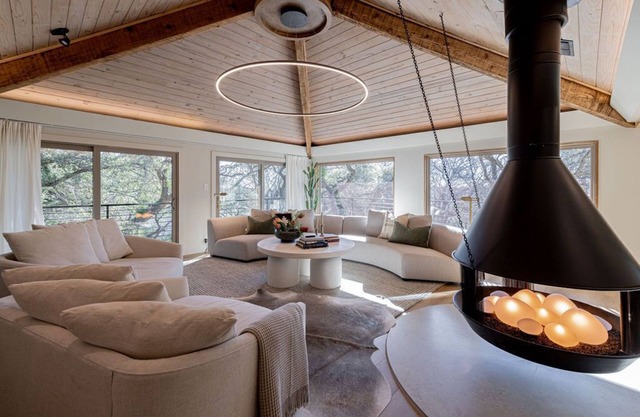 Relax in Style at Skyhurst: Hot Tub, Fire Pit, Game Room & Lake Access Nearby