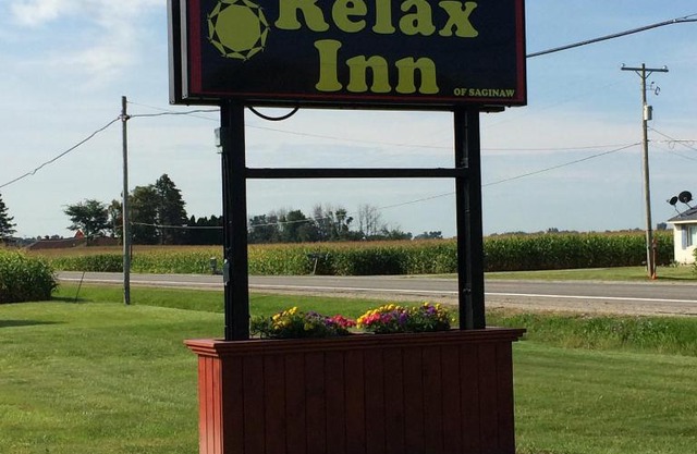 Relax Inn - Saginaw