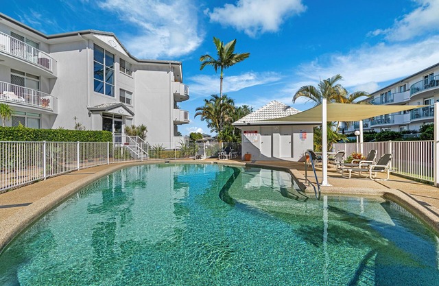 Relaxation Awaits at Biggera Waters
