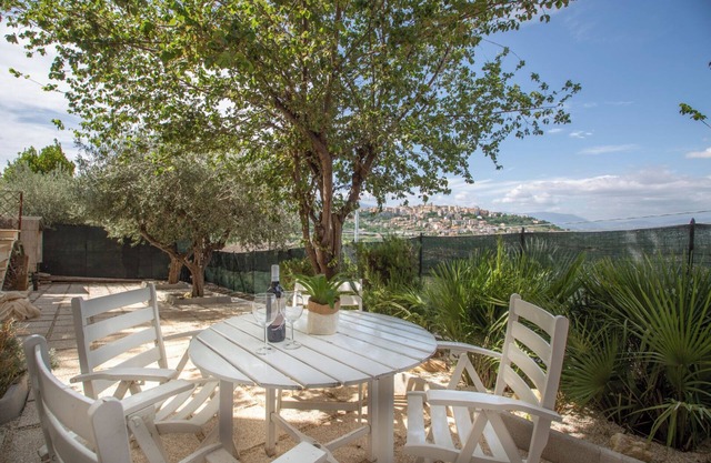 [Relaxation between Sea and Mountains] Teate Country House