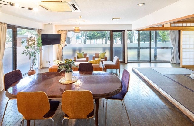 Relaxed and Quiet Parkside Family Apartment in Sapporo | 350m to Subway Station