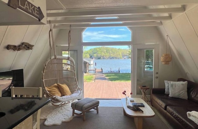 Relaxed Privacy: A-Frame on Lake Tillery, NC