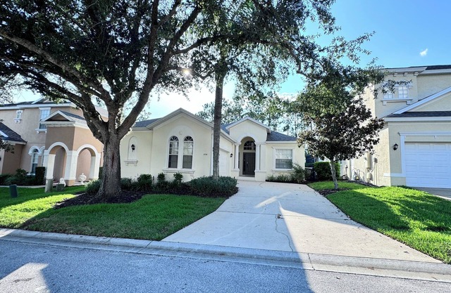 Relaxing 4Bed 3 Bath Villa with Hot Tub and Pool Table