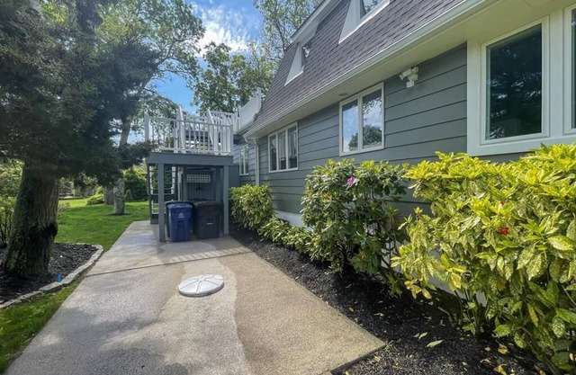 Relaxing 4BR, 2BA Second-Floor Getaway with Shared Pool -WCM