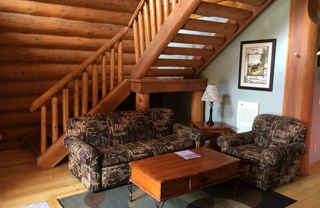 Relaxing All Season Chalet - Cabin # 4