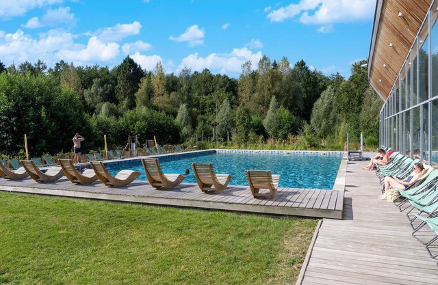 Relaxing Bungalow Stay