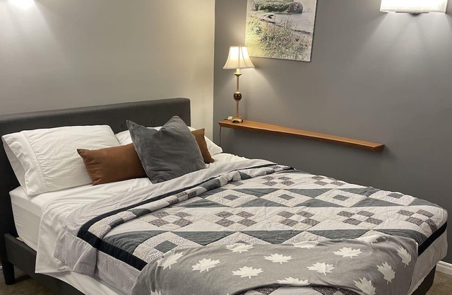 Relaxing one room unit with private entrance.